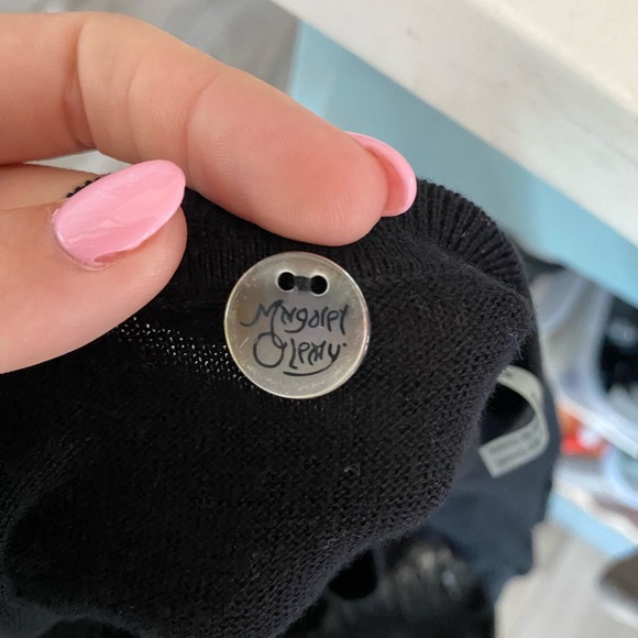 MARGRET O’LEARY top - Picture 2 of 2